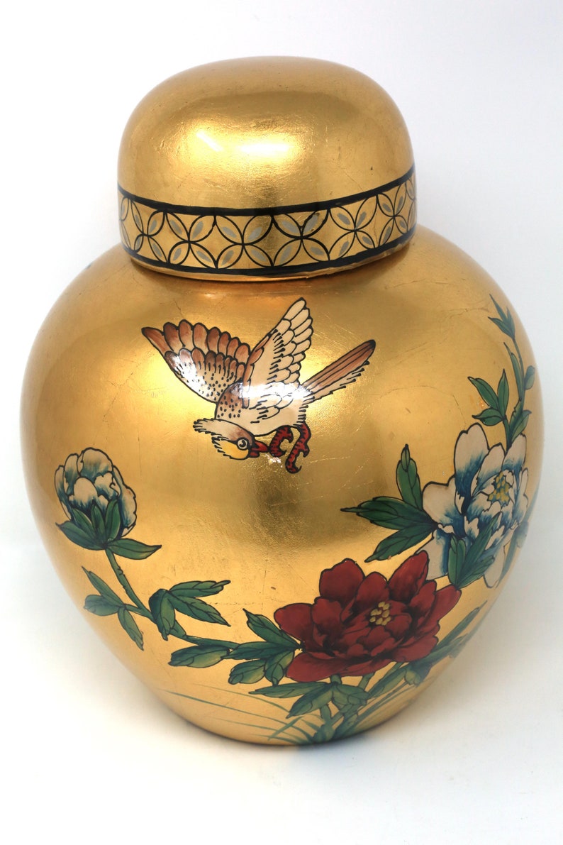 Large Gold Leaf Melon Jar With Birds and Flowers