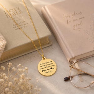 Gepersonaliseerde bijbelvers ketting aangepaste schrift sieraden christelijk cadeau voor haar geloof ketting aanmoedigingscadeau doop cadeau gouden bedel afbeelding 7