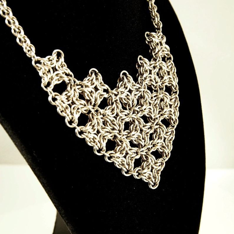Chainmaille Necklace in Stainless Steel