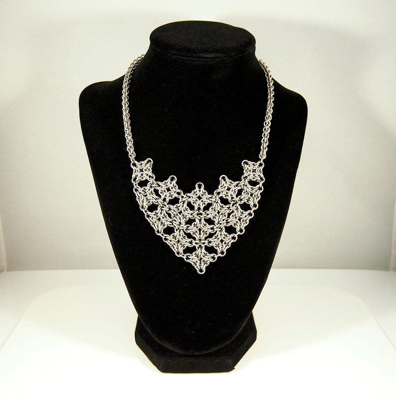 Chainmaille Necklace in Stainless Steel