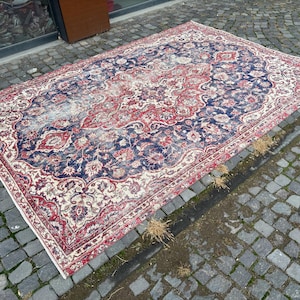 Large Vintage Oushak Rug: Handwoven Turkish Wool Carpet (7.3 x 10.4 ft.)