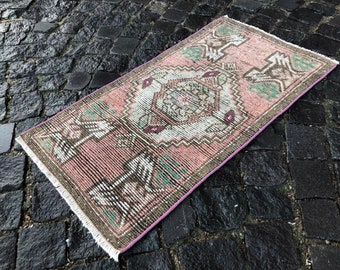 大型ヴィンテージ ウシャックラグ、手織りトルコウールカーペット