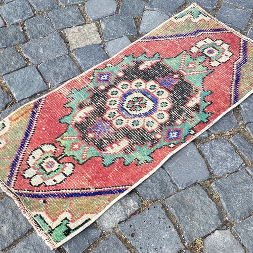 Handmade Rug, Turkish Rug, Vintage Rug, Doormat Rug, Boho Deco, Home buying Decor, Carpet, Wool Rug 39 x 85 cm = 1,2 x 2,7 ft