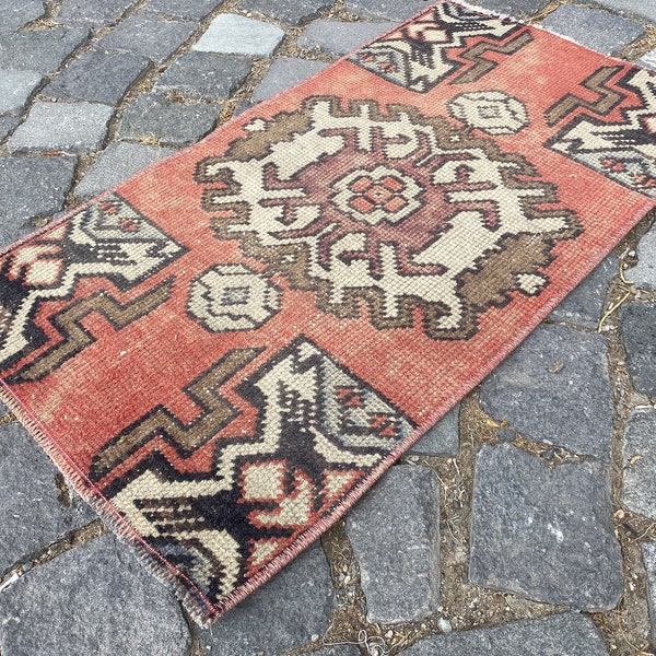 Bohemian Rug, Vintage Rug, Turkish Rug, Doormat Rug, Boho Deco, Handmade Rug, Home Decor, Carpet, Wool Rug | 40 x 74 cm = 1,3 x 2,4 ft