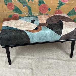 Handmade Kilim Ottoman Bench: Bohemian Decor, Turkish Design