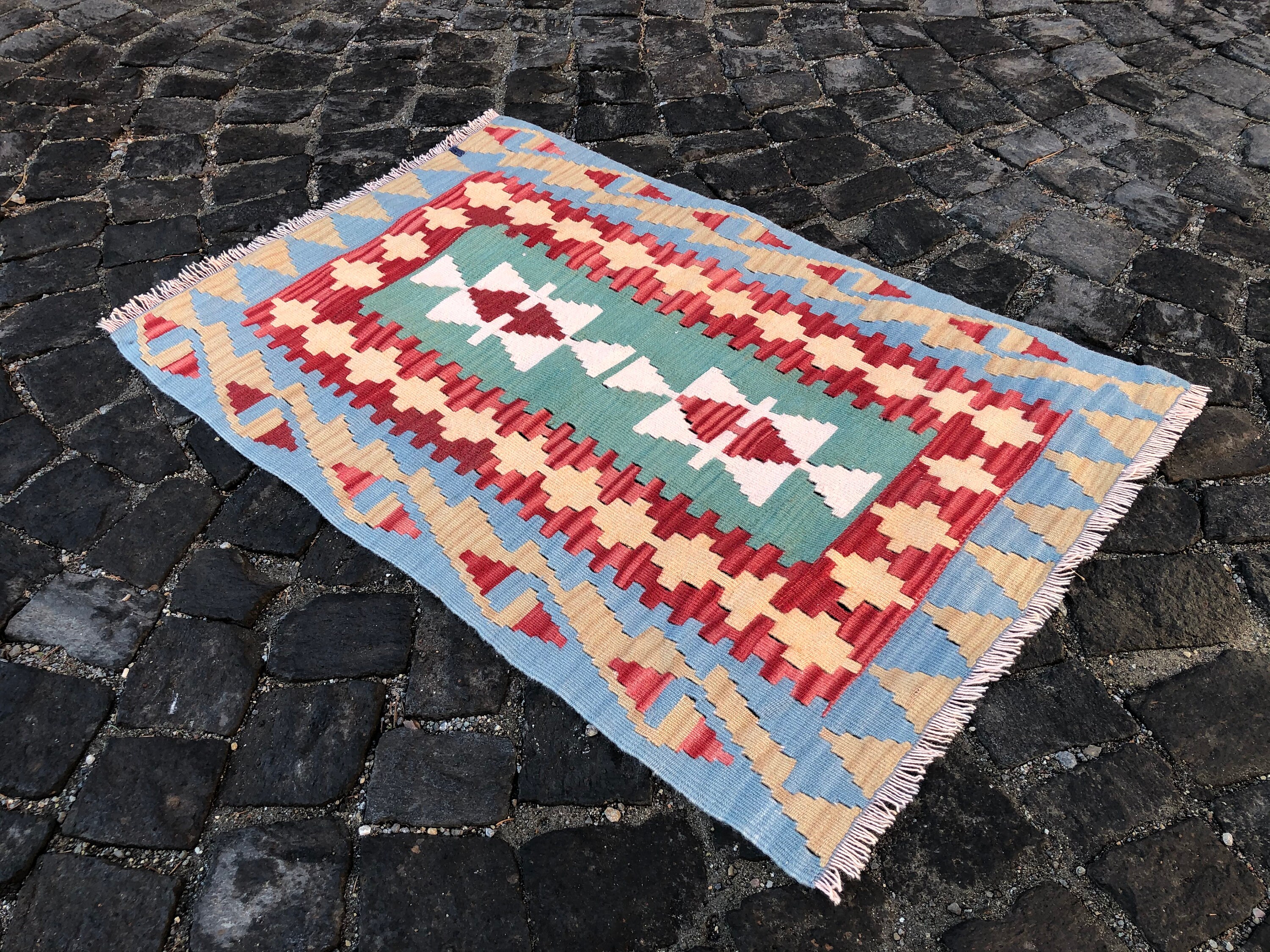 112×202 “Music Box” ViNTAGE TURKiSH RUG 112×202 “Music Box” ViNTAGE TURKiSH RUG 112×202 “Music Box