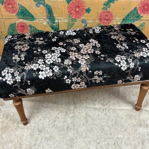 Handmade Kilim Ottoman Bench: Bohemian Decor, Turkish Design