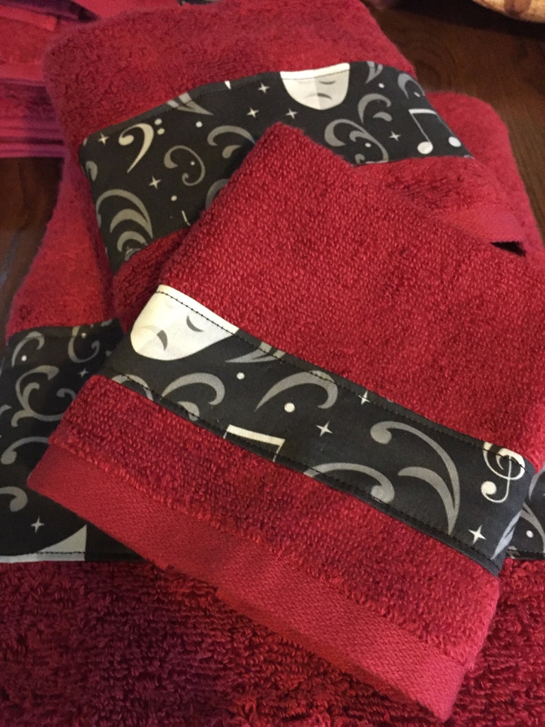 Handmade 3piece Deep Rich Burgundy Red Bath Towel Set Trimmed Etsy New Zealand