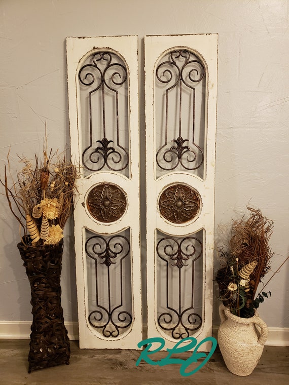Distressed Antique White Rustic Vintage Style Scrolling Wood Etsy
