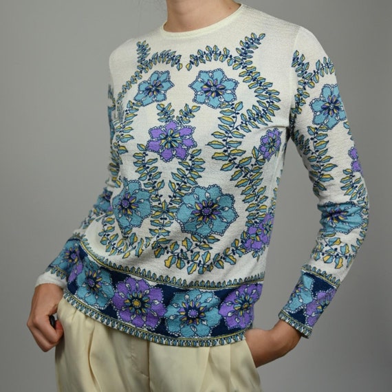1960s vintage floral sweater. - image 3
