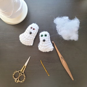 Crochet ghost pattern, crochet pattern, amigurumi pattern, crochet ghost amigurumi pattern, Halloween crochet amigurumi pattern, baby ghost image 2