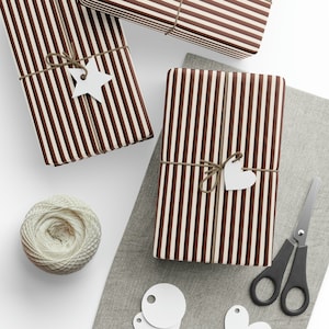 Chocoladebruin gestreept inpakpapier: elegante cadeauverpakking