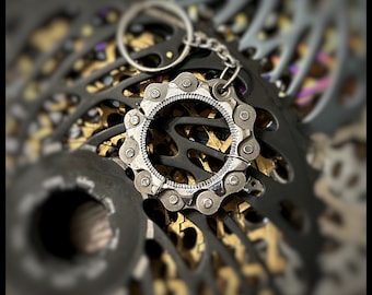 NO Keychain with Chain outside of Cog