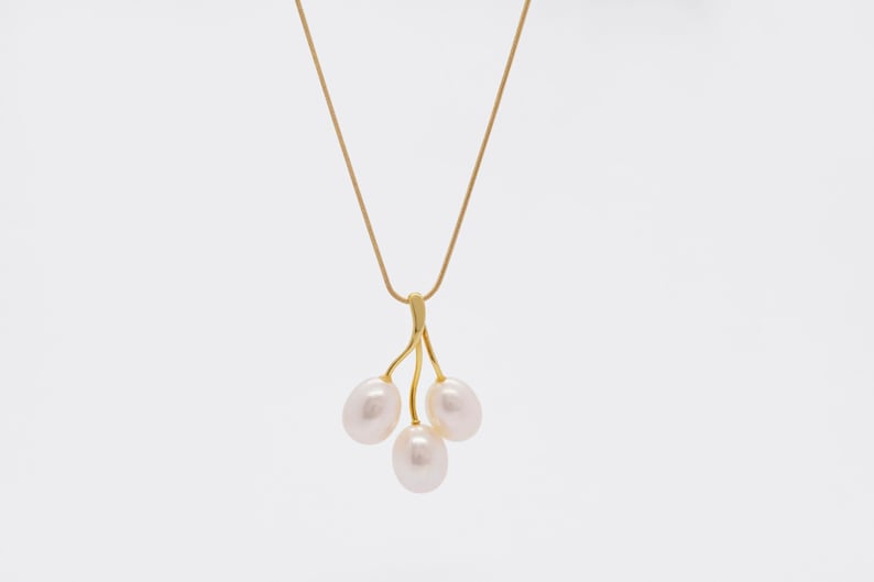 14k Yellow Gold Freshwater Pearl Pendant Oval Freshwater Pearls Freshwater Pearl Oval Pearl Three Pearl Necklace Oval Pearl Pendant