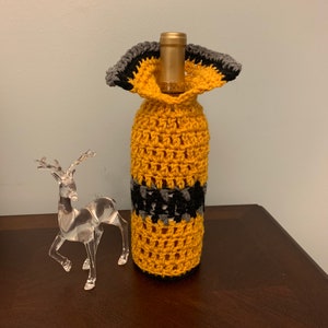 Yellow black Crochet winebottle case caddy cozie sleeve ,yellow black and gray, housewarming gift,