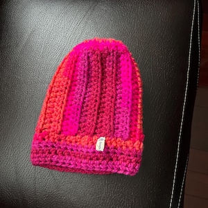 Pink red crochet beanie,chunky wool winter beanie, pink adult beanie , pink winter hat, pink crochet hat (pompom optional)