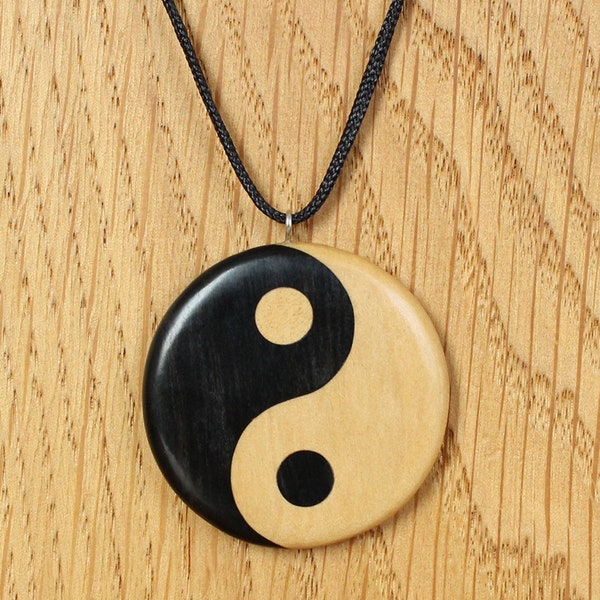 Pendentif - Yin & Yang - bijoux en bois