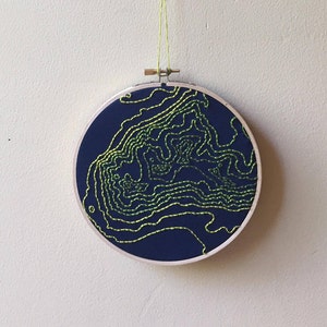 Mount Si - Washington State Embroidered Topographic Map