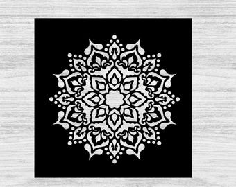 Plantilla de plástico Mylar con diseño de mandala de flores para manualidades, blanqueamiento, pintura, pintura en aerosol y aerógrafo.