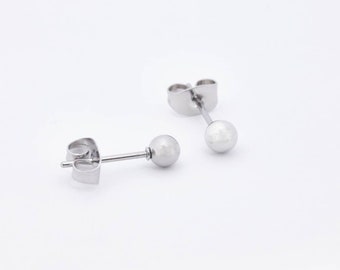 1 pair of mini stud earrings - delicate stud earrings - ball earrings - tiny stud earrings - silver - simple - filigree - minimalist - ball stud earrings - stainless steel