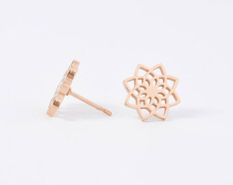 Stud earrings mandala flower stainless steel rose gold plated elegant mandala