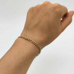 Figaro bracelet // stainless steel // gold plated // link bracelet // bracelet gold // Figaro bracelet // simple // noble // elegant image 3