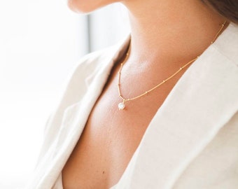 Delicate necklace-pearl-925 silver gold-plated-satellite chain-pearl necklace-filigree-minimalistic-simple-elegant