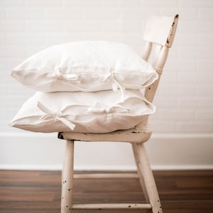 Linen Pillow Cover with Ties, Farmhouse Decor Pillow Cover, Eco Friendly Linen Bedding, Bedroom Decor Pillow Case, Housewarming Gift Pillow
