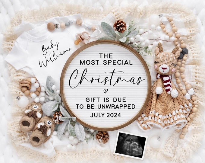 Christmas Digital Pregnancy Announcement, Social Media, Facebook, Instagram, Due in December