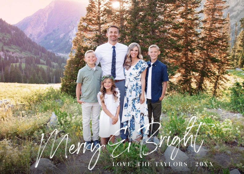 Plantilla para tarjeta navideña de resumen del año: foto familiar de 5x7 (Photoshop) imagen 4