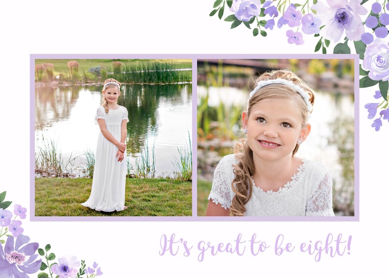 K&ouml;nnte beinhalten: Ein junges M&auml;dchen in einem wei&szlig;en Kleid l&auml;chelt in die Kamera. Sie steht vor einem Teich mit gr&uuml;nem Gras und Schilf. Der Text "It's great to be eight!" steht unter dem Bild.