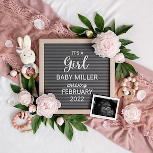 Baby Girl Announcement for Social Media | Digital Pregnancy Announcement | It's a girl | Gender Reveal | Baby Letterboard Instagram | Corjl