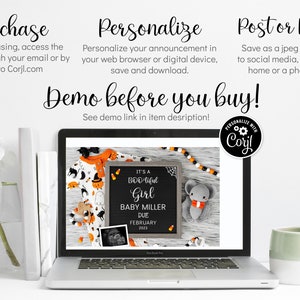 Puede incluir: Una pantalla de computadora port&aacute;til que muestra un dise&ntilde;o de anuncio de beb&eacute; con tem&aacute;tica de Halloween. El dise&ntilde;o presenta un tablero de letras en blanco y negro con el texto "It's a BOO-tiful Girl Baby Miller Due February 2023". Hay un elefante gris de crochet con una corbata de lazo naranja, un mameluco de beb&eacute; con un estampado de gato negro y fantasma, y una cuerda de cuentas naranja, blanca y negra.