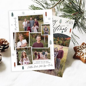 Pu&ograve; includere: Un biglietto di Natale con un collage di foto di famiglia su sfondo bianco e alberi di Natale verdi e rossi. Il testo "Wishing you the most wonderful holiday season!" &egrave; stampato sulla carta, insieme ai nomi "Matthew, Nicole, Justin, Logan & Emily".
