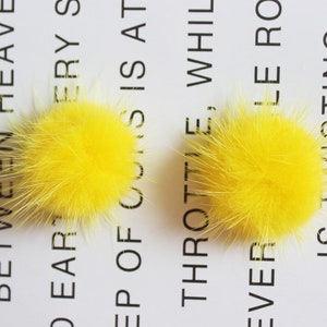 5PC 4cm Yellow Mink furry Pompom Charm Pendant Fur Ball Charm Pom Pom Charms Paste Pom Jewelry Supplies