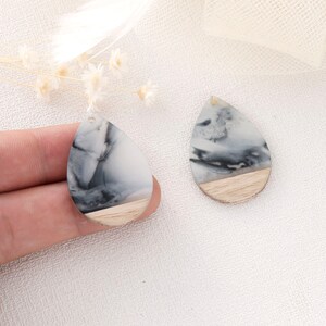 4pcs Epoxy Resin Pendants, Teardrop Translucent White Resin Findings, Wood and Resin Pendant, Color Blocked, Teardrop Charm