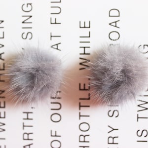 5PC 4cm Gray Mink furry Pompom Charm Pendant Fur Ball Charm Pom Pom Charms Paste Pom Jewelry Supplies