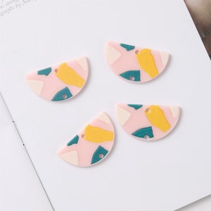6pcs Cartoons Muster Halbkreis Charms geometrische Cellulose Acetat Charm Schmuck Charm Diy Schmuck Zubehör minimalistisch