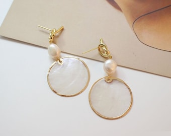 6PCS Natural Shell Painting Charm, Teardrop/ Round Shape Gold Plated Edged Shell Pendant