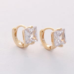6 stuks echt vergulde zirkoon leverback oorbellen, Huggie-oorbellen, CZ Tiny Cartilage Hoops, Helix Hoop Earring Stack, sierlijke hoepels