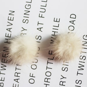 5PC 4cm Mink furry Pompom Charm Pendant Fur Ball Charm Pom Pom Charms Paste Pom Jewelry Supplies