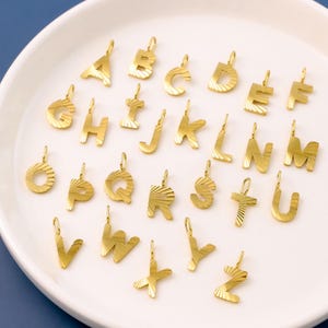 2 colgantes de letras de acero inoxidable, colgantes con inicial dorada, colgantes con letra Vermeil, colgantes con inicial dorada, A-Z (oro/oro rosa/acero), 10 mm
