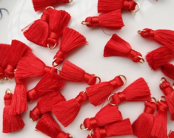 10pcs Red silk tassels,tiny silk tassels,2cm silky thread tassels,mini tassels,tassels charm for jewelry making,Wholesale tassels