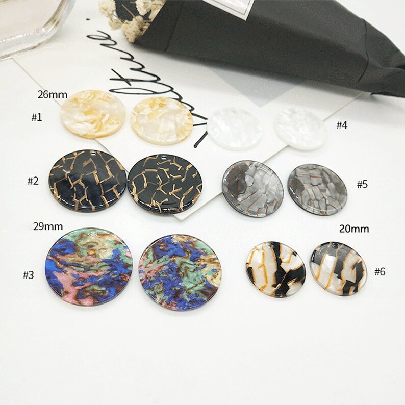 Celeste Celluloid Acetate Oval Ring Pendant Necklace