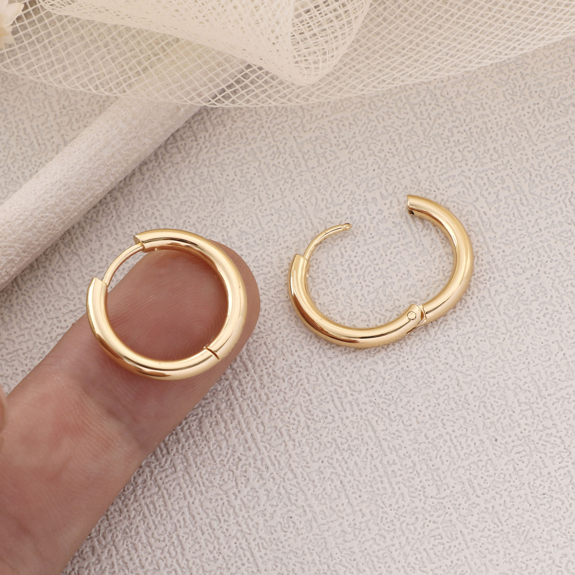 ピアス Round Hoop One Touch Earrings #7114 1 Pair Round One Touch Earring, Hypoallergenic Round Hoop
