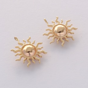 10pcs real gold plated sun charm , tiny sun charm,bracelet necklace pendant,sunflower charm,plant,gold plated over brass