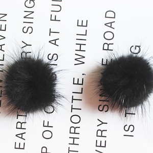 6PC 4cm Black Mink furry Pompom Charm Pendant Fur Ball Charm Pom Pom Charms Paste Pom Jewelry Supplies