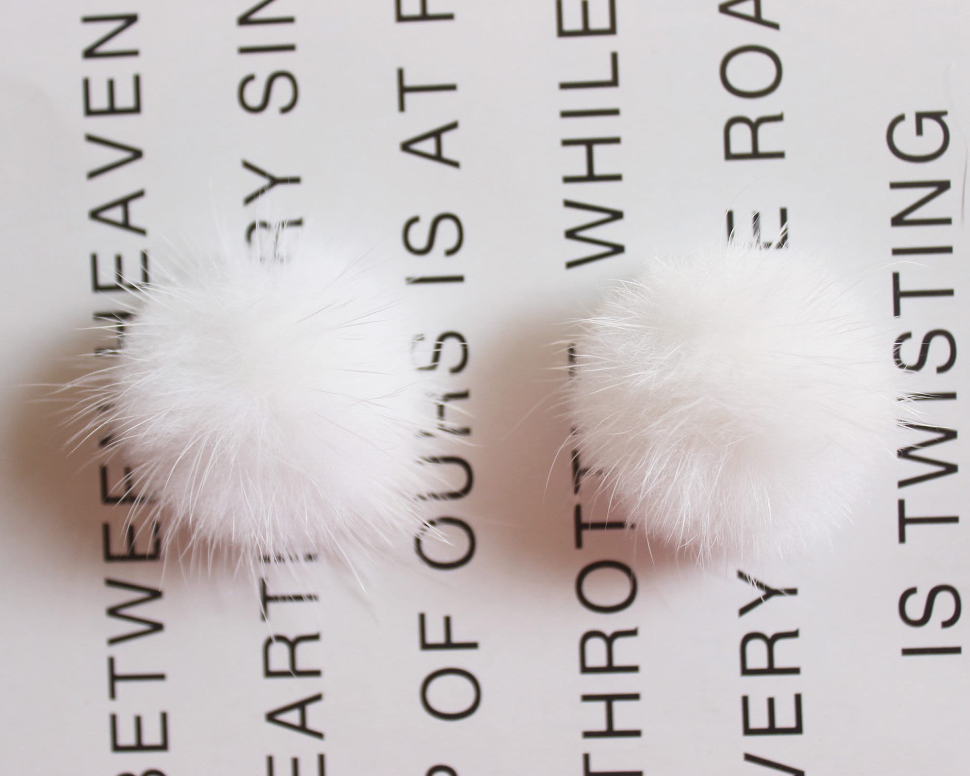 SUSULU DIY 12pcs Faux Fox Fur Fluffy Pompom Ball with Elastic Mini Loop for Hats Shoes Scarves Bag Charms Accessorie, Women's, Size: 3.9, Gray