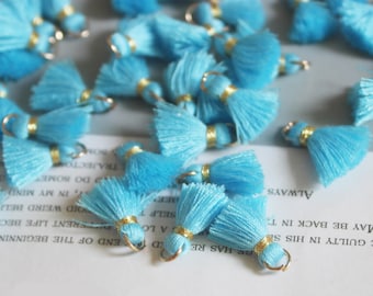 10pcs blaue Quasten, kleine Baumwolle Thread Quasten, 1,5 cm Faden Quasten, Mini Quasten, Quasten Charme für Schmuck machen, Großhandel Quasten