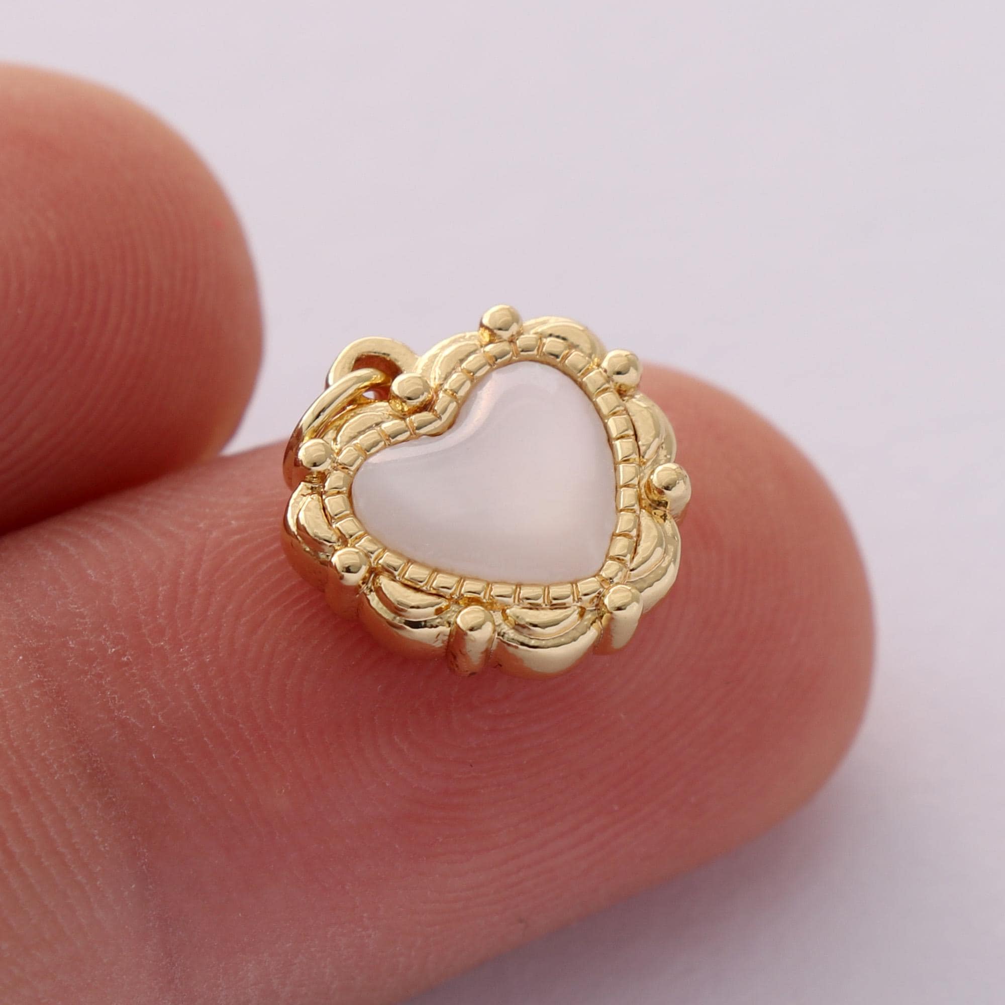 本物の金メッキハートシェルチャーム、ハートシェルペンダント、ベゼル 